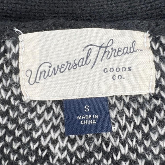 Universal Thread Black White Cheetah Print Cardigan Sweater Size Small Women’s - Picture 2 of 5